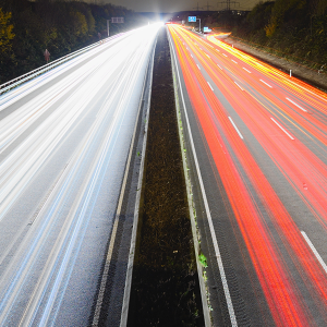 Autobahn Schnelligkeit Schadensmeldung