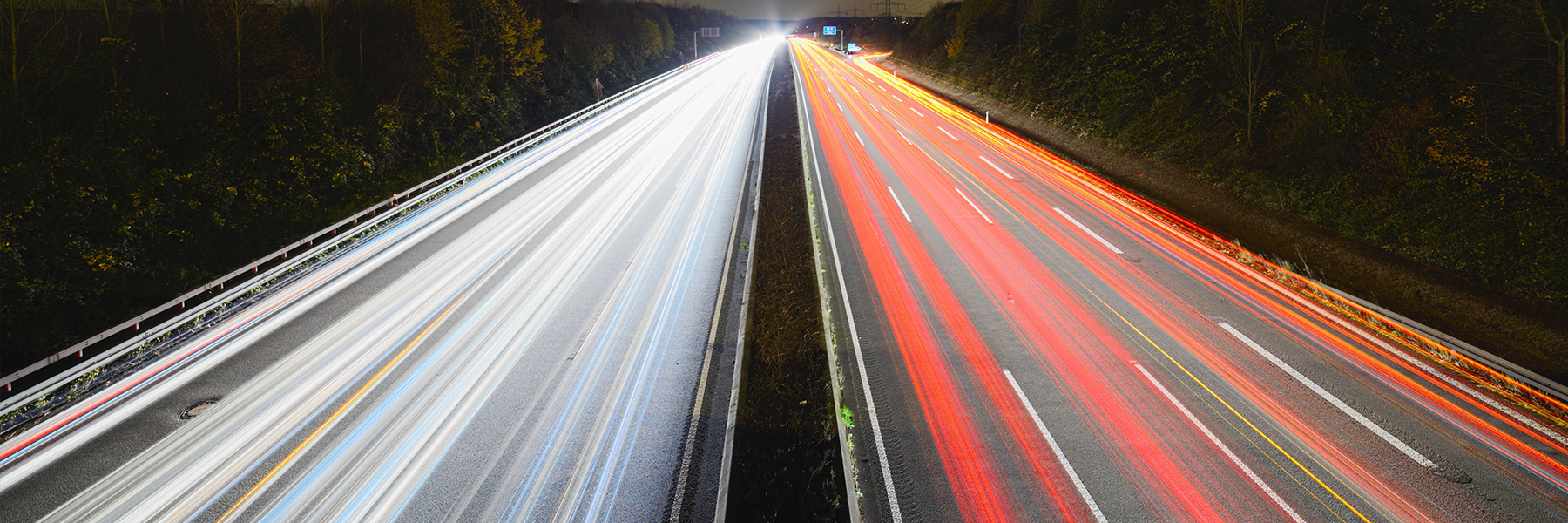 Autobahn Schnelligkeit Schadensmeldung