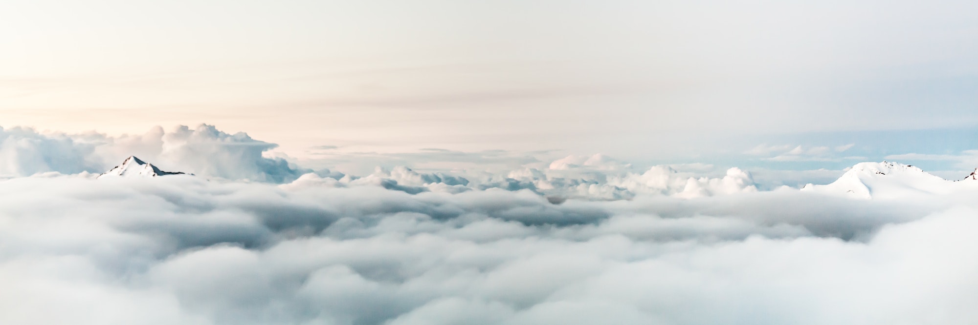 Wolken als symbolisches Beitragsbild für Blogartikel zu SAP S4/Hana Cloud