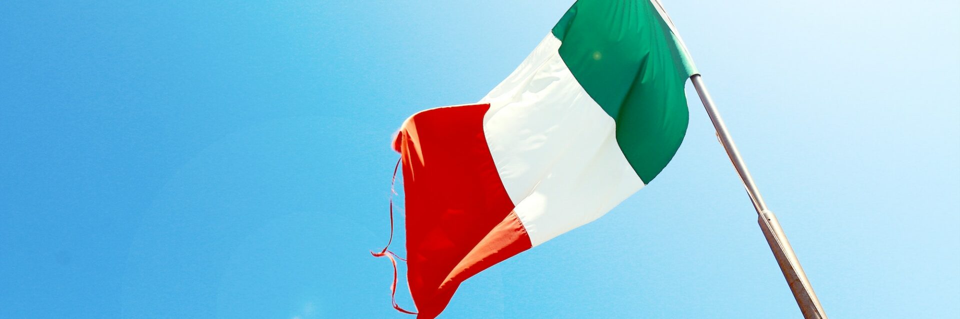 Italien Flagge als Symbol für E-Invoicing in Italien