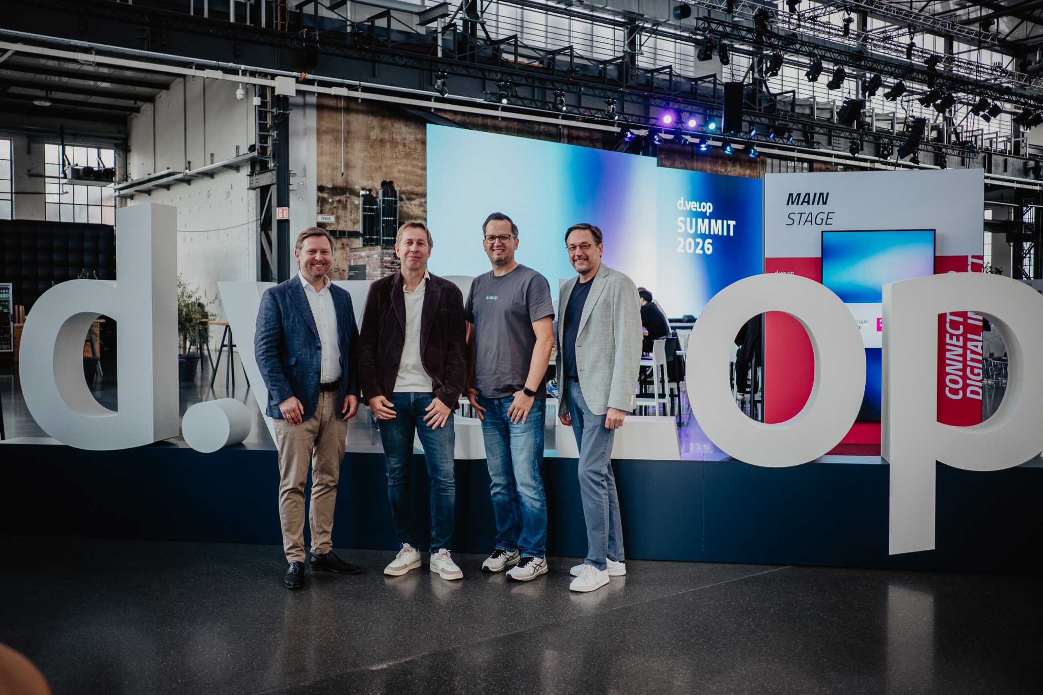 xSuite und d.velop erweitern ihre Partnerschaft im Rahmen des d.velop SUMMIT 2026
