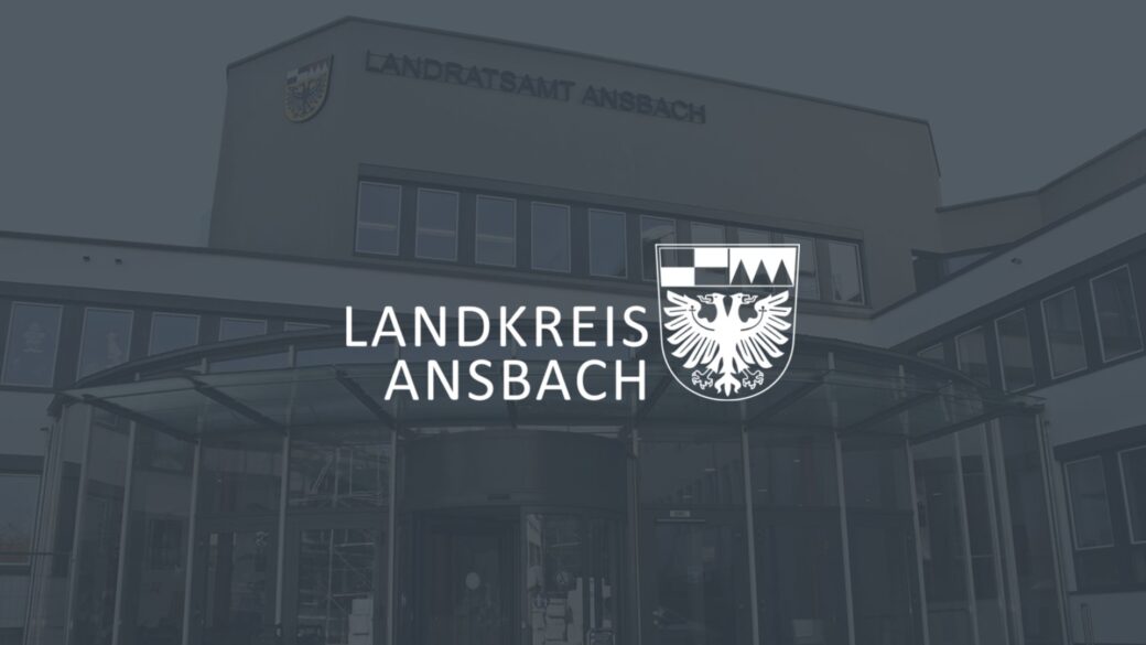 Bild mit Logo Erfolgsgeschichte: Referenz LRA Ansbach